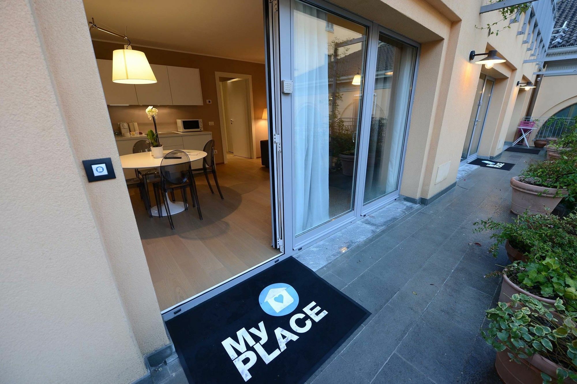 Myplace Corso Como 11 Apartments Milán Exteriér fotografie